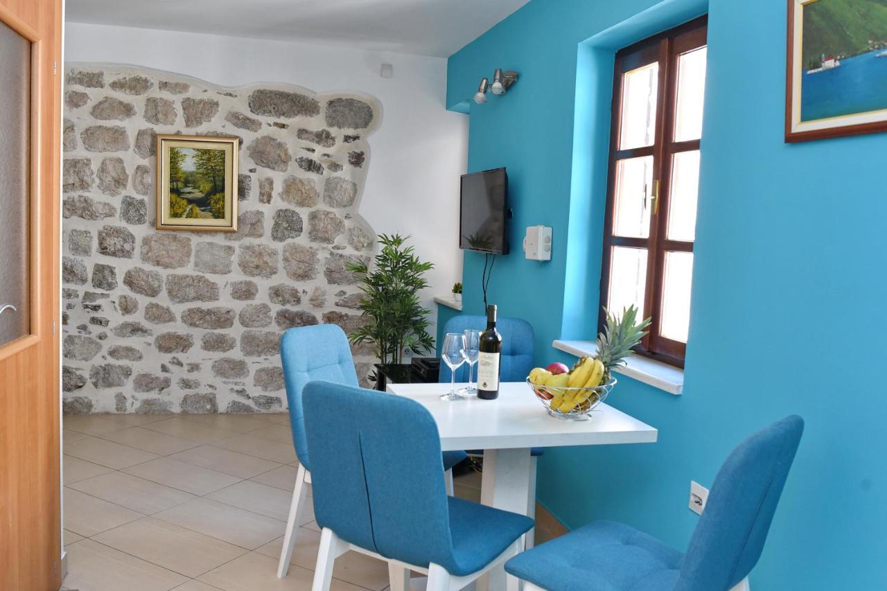 Church Bells Apartment Котор Екстериор снимка