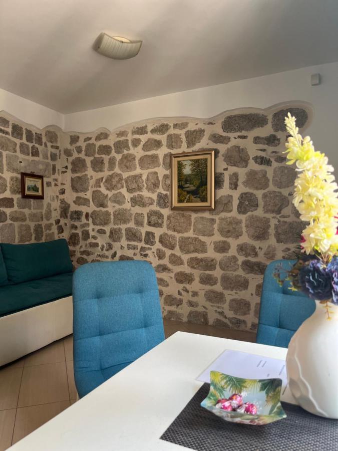 Church Bells Apartment Котор Екстериор снимка